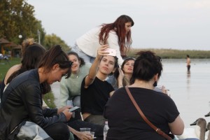 IOGGA 9 rest at the lake